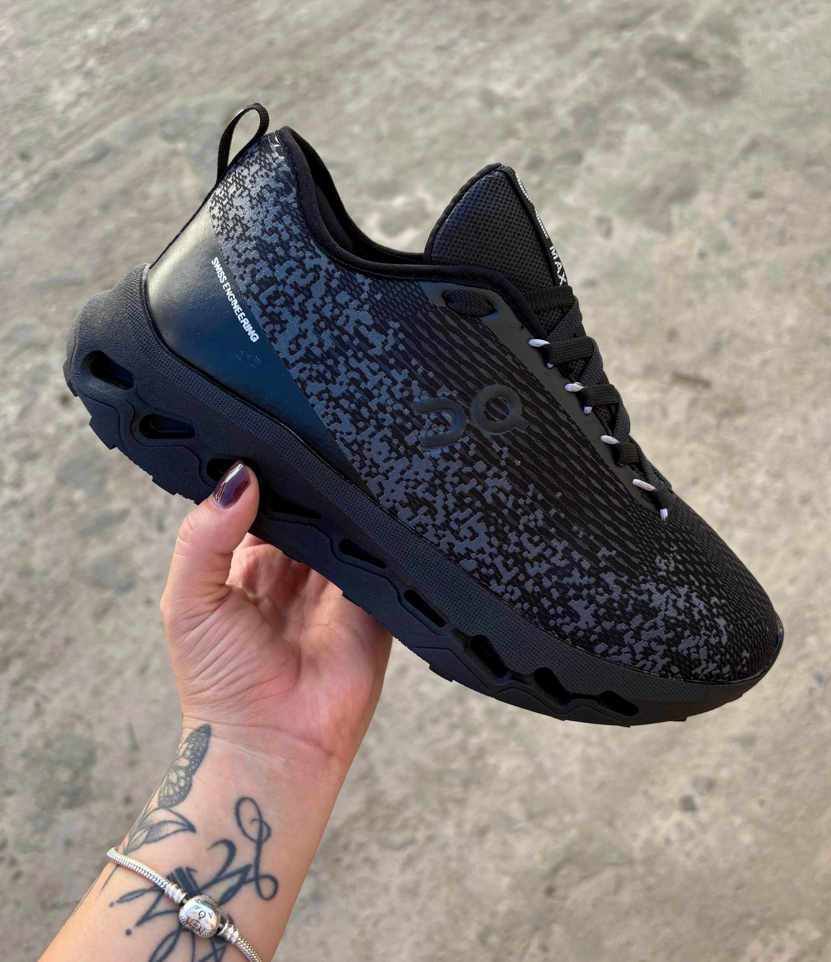 TENIS PREMIUM ON CLOUD SURFER + CAJA