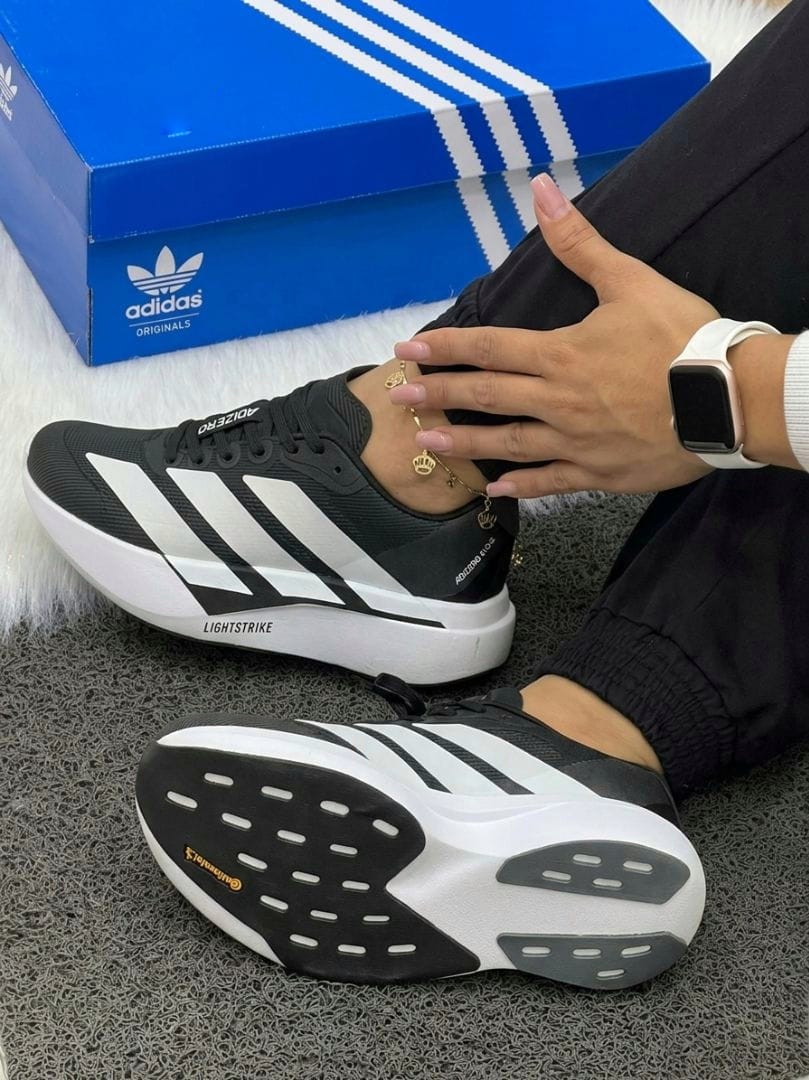 ZAPATILLAS DEPORTIVAS ADIDAS - CAMINA Y CORRE CON LA MÁXIMA COMODIDAD EN CADA PASO