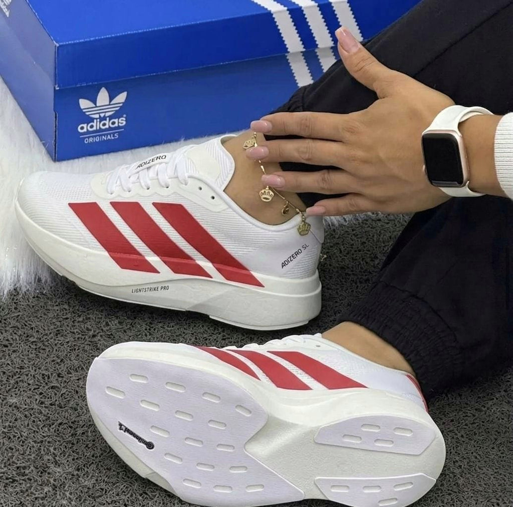 ZAPATILLAS DEPORTIVAS ADIDAS - CAMINA Y CORRE CON LA MÁXIMA COMODIDAD EN CADA PASO